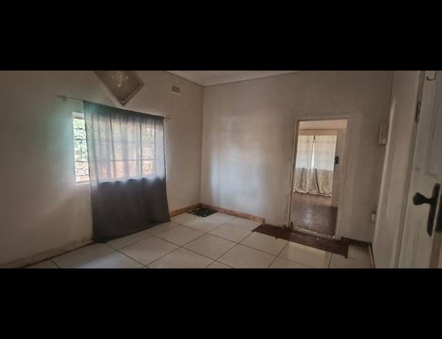 3 BEDROOM HOUSE FOR SALE IN PRETORIA GARDENS